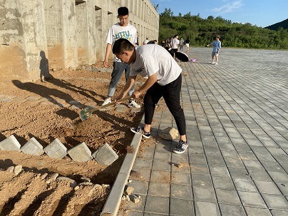 1624927921108870.jpg 正式栽种1.jpg