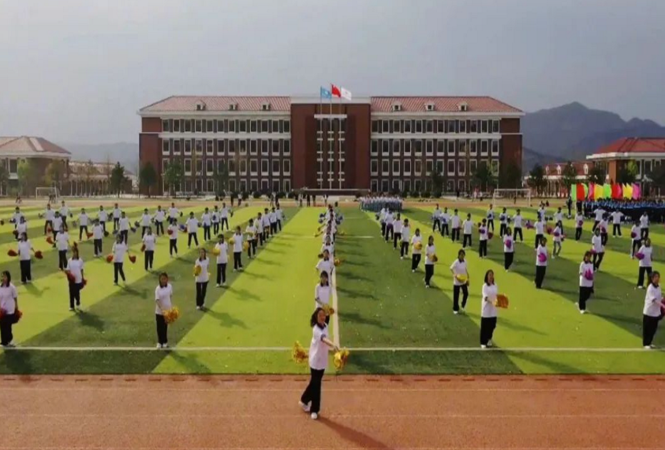 律动韶华 阳光青春丨bat365举办第五届特色健身操大赛